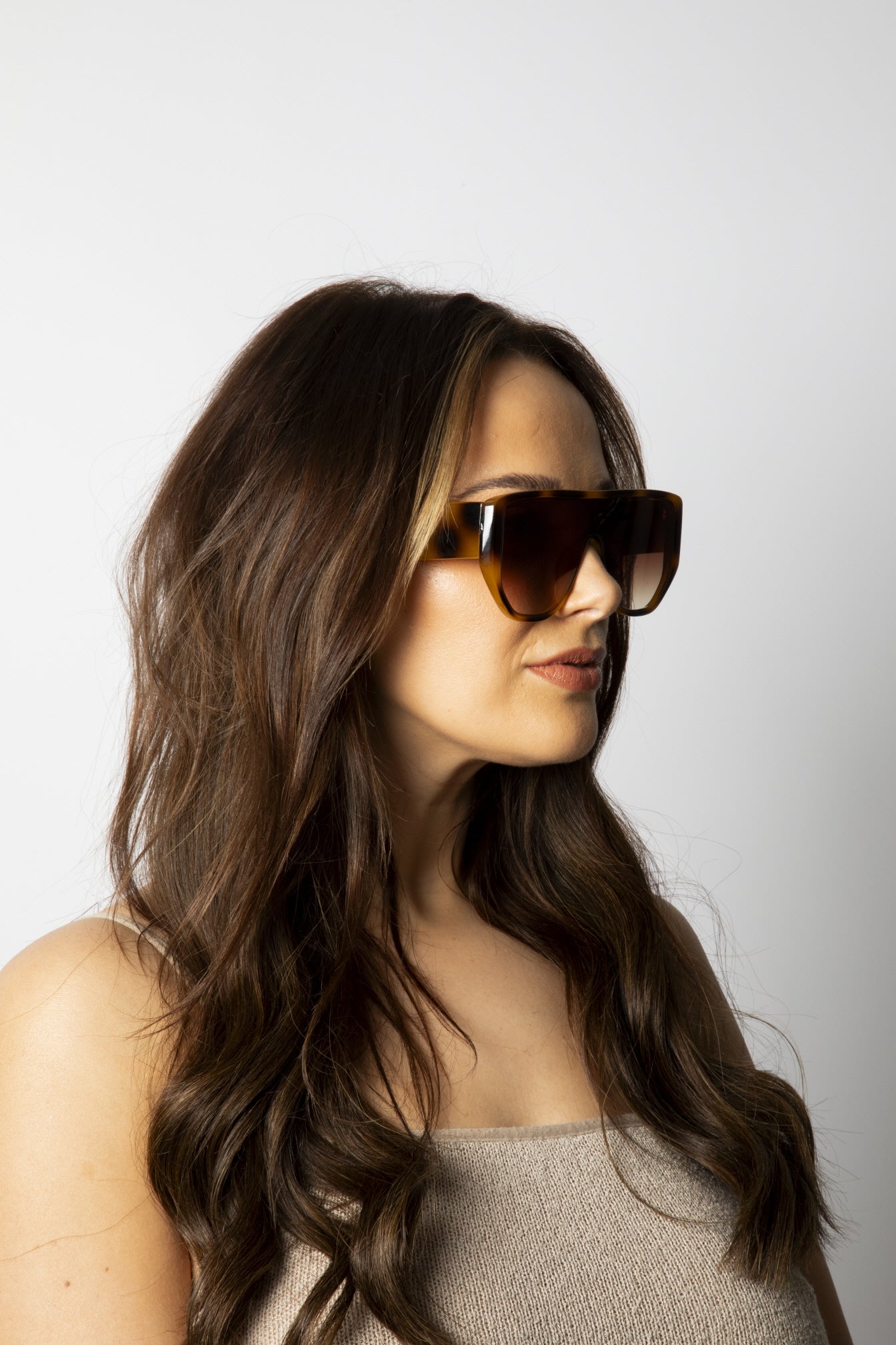 Oversized Flat Top Spotty sunglasses in Brown