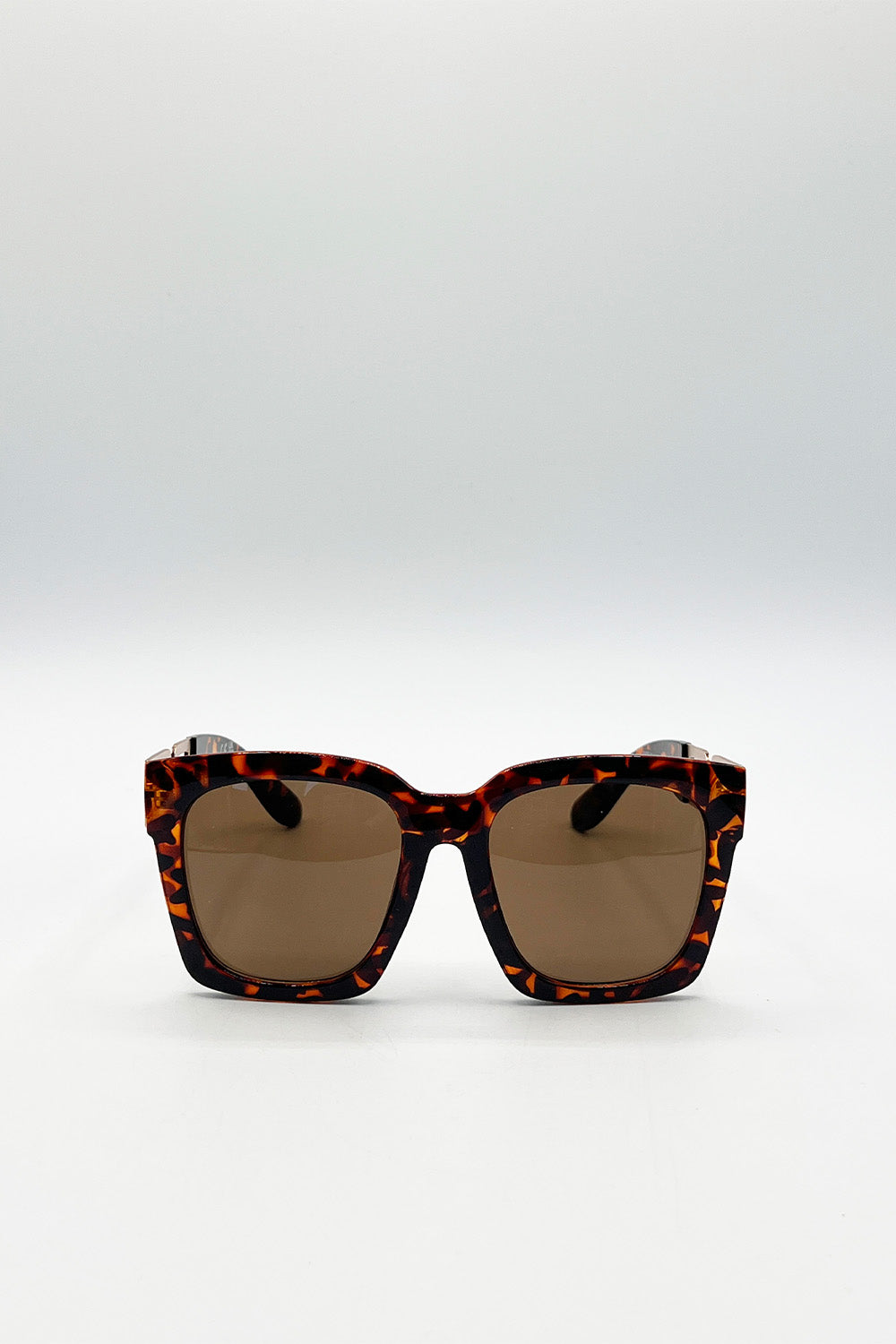 Oversized Sunglasses with Gold Chain Detail