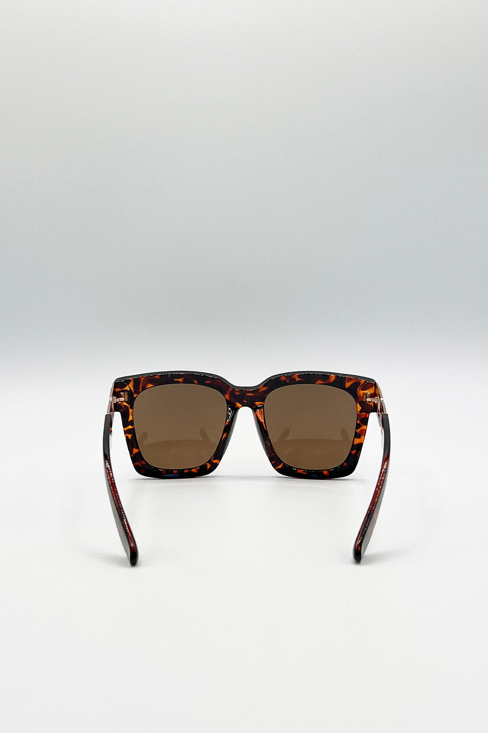 Oversized Sunglasses with Gold Chain Detail