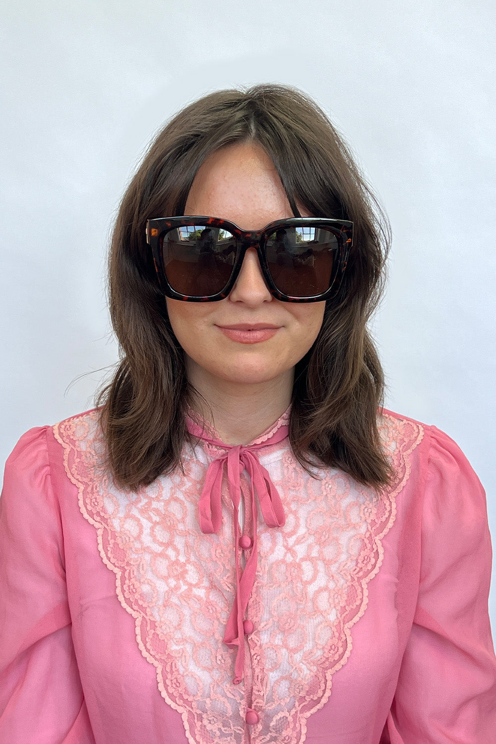 Oversized Sunglasses with Gold Chain Detail