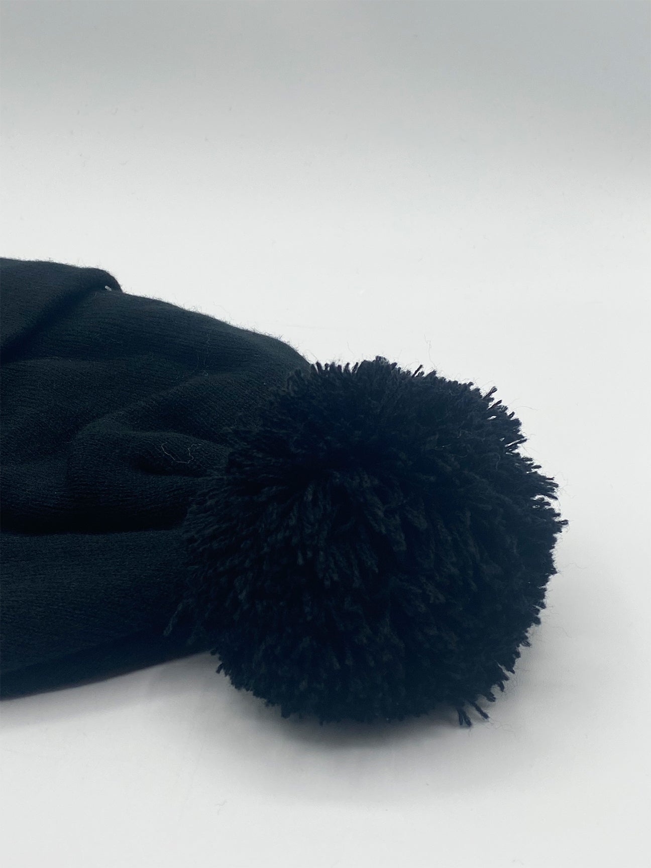 Pom Pom Beanie in Black