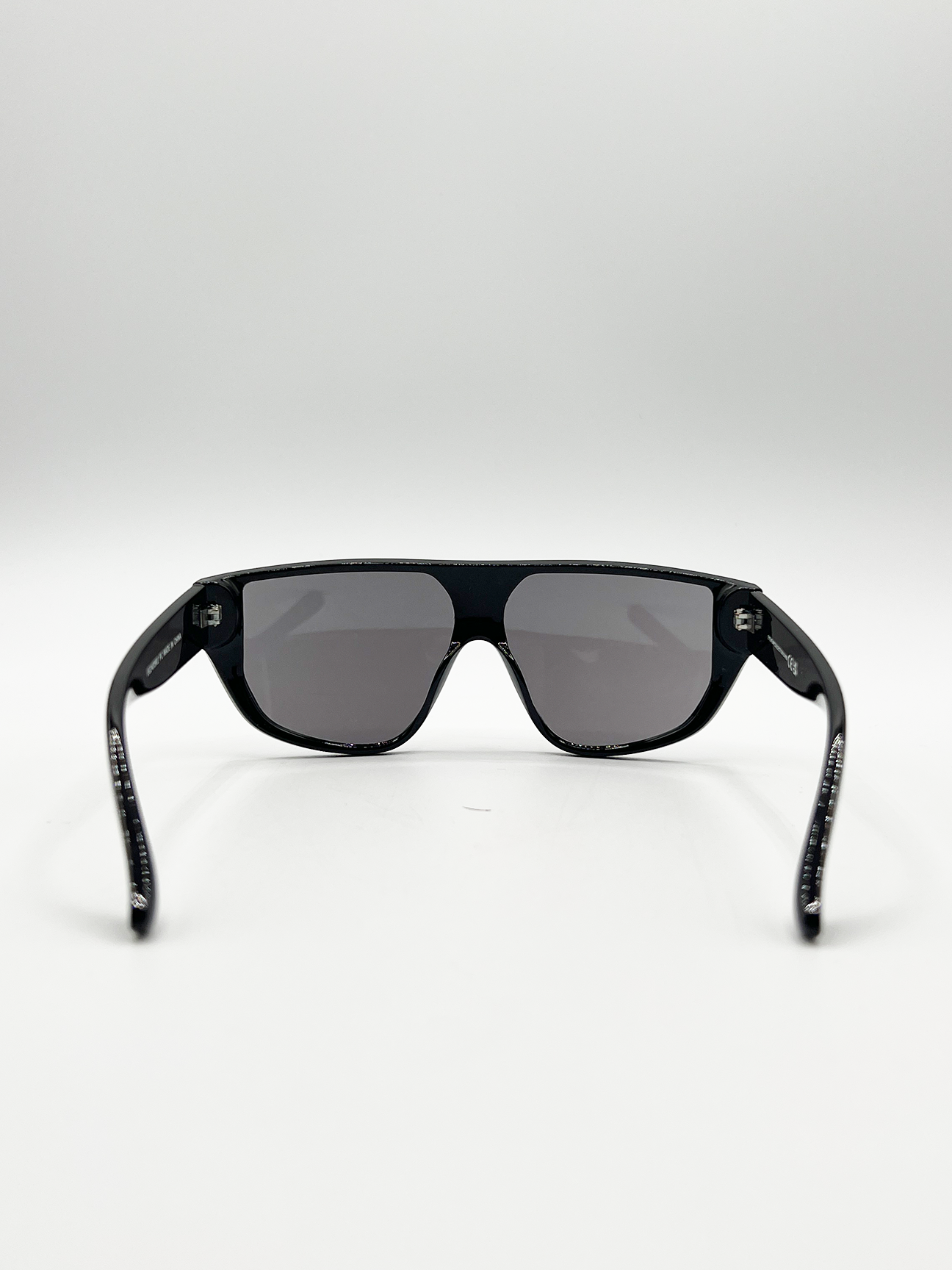 Smoke Shield Sunglasses In Black