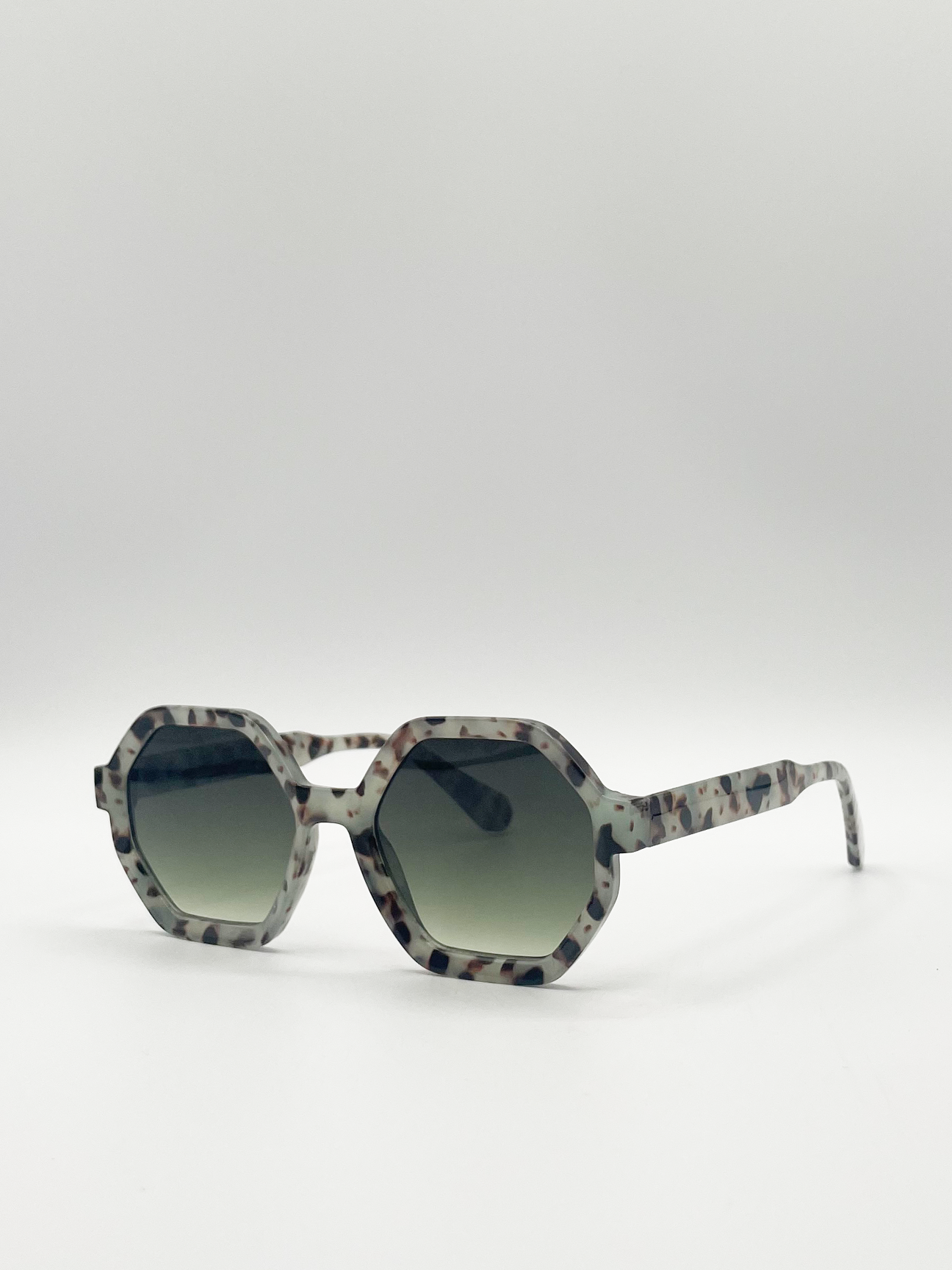 Pale grey tortoiseshell Shape_Oversized hexagon Sunglasses