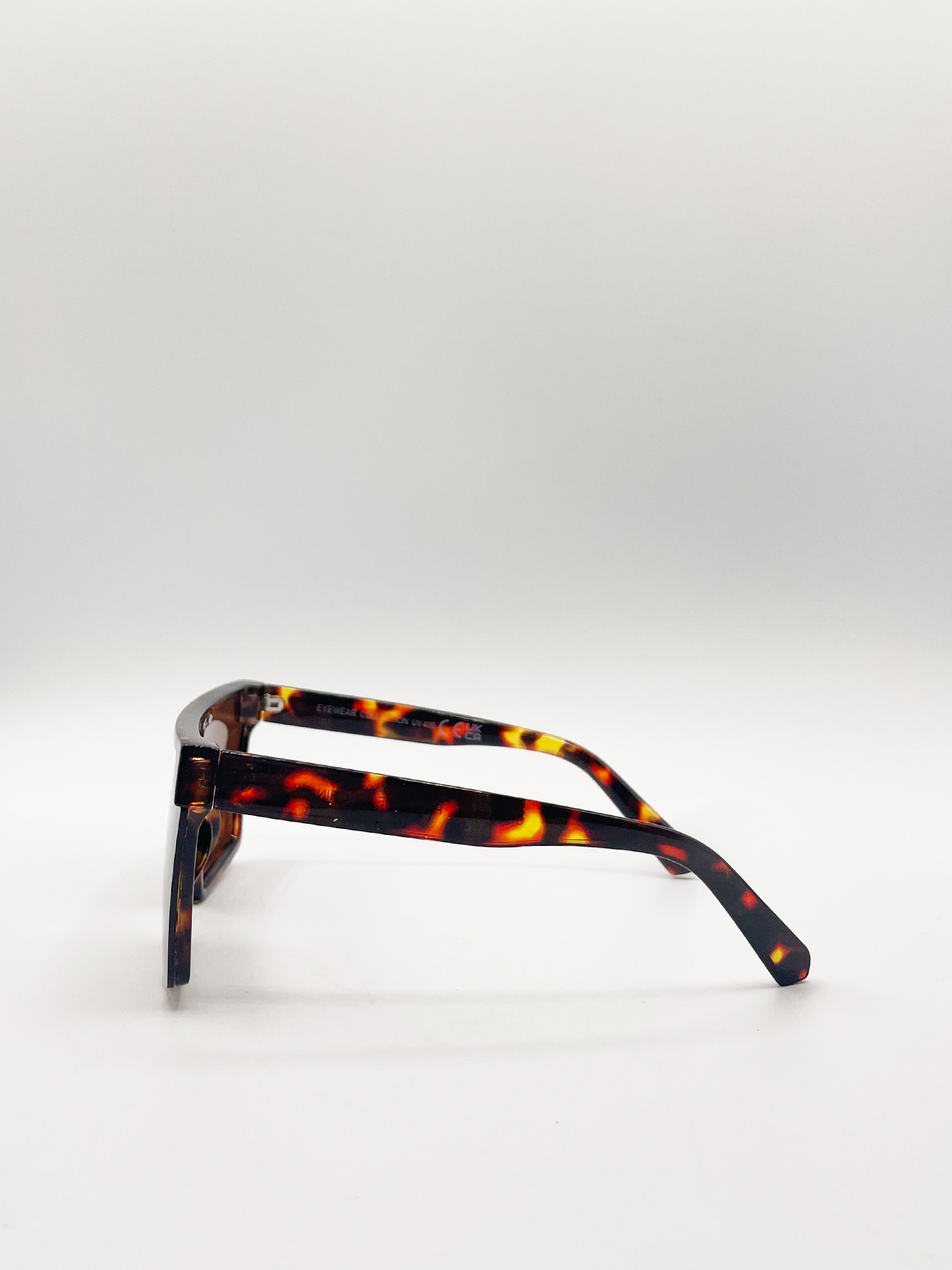 Tortoiseshell Shape_Oversized Flat Top Square Frame Sunglasses