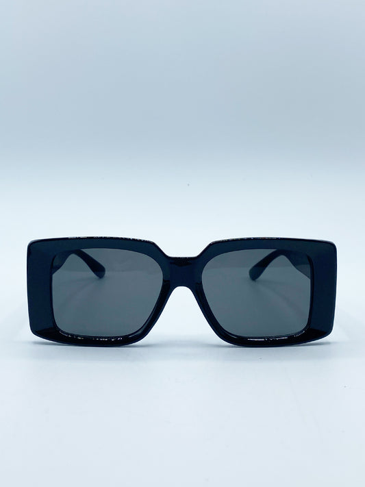 Oversized Square Frame in Black