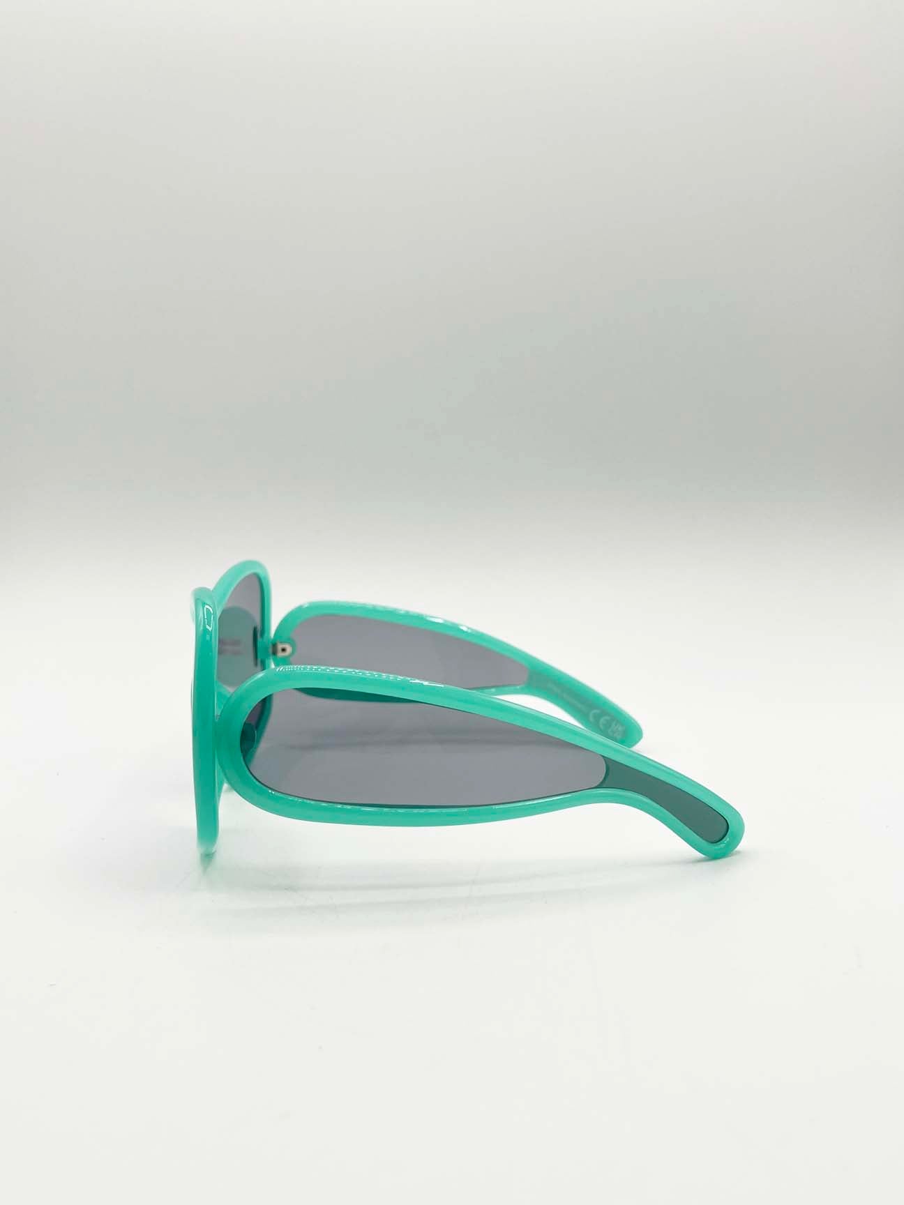 Square Shape_Oversized Mask Sunglasses in Aqua Grey