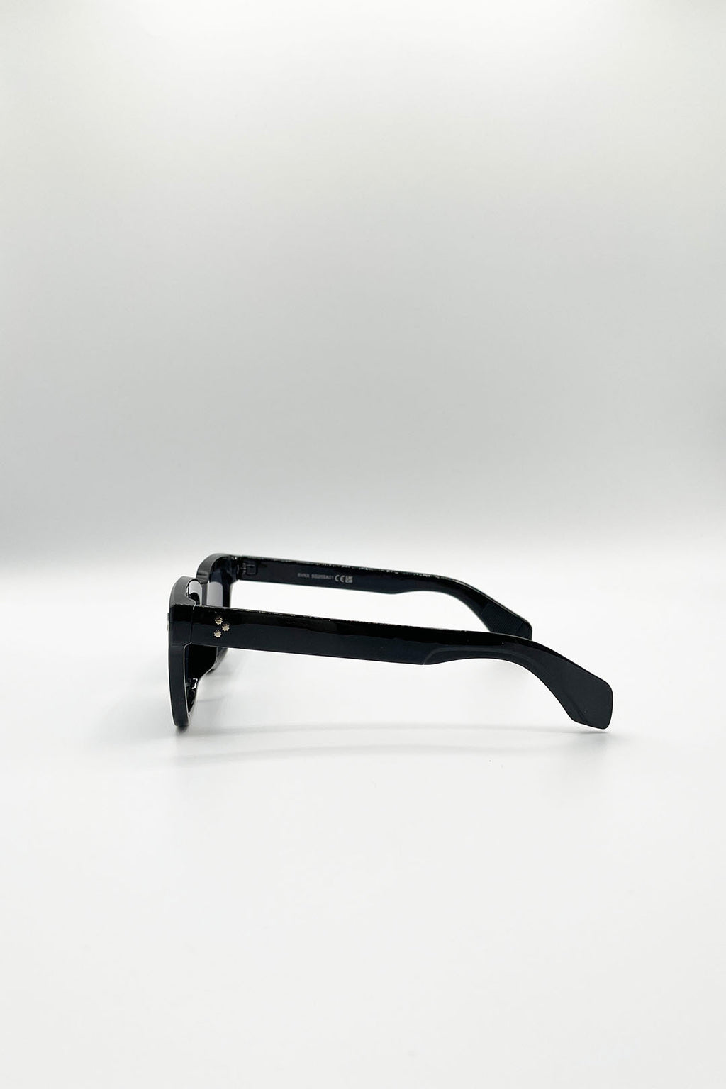 Square Wayfarer Sunglasses In Black