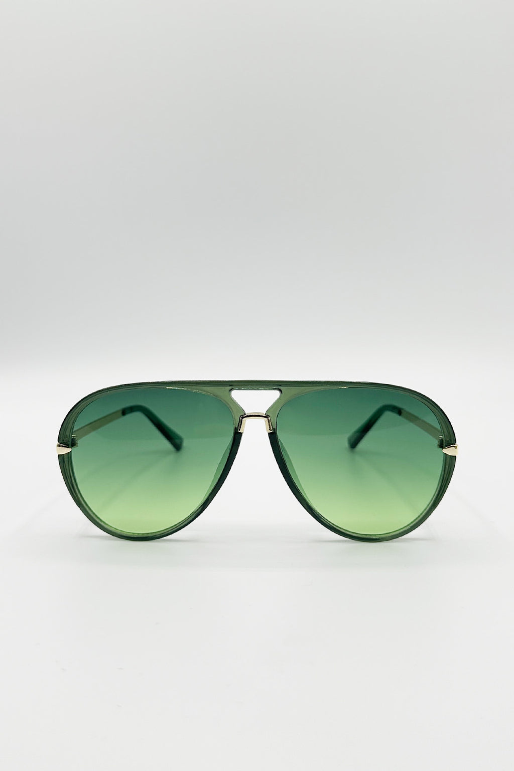 Bold Aviator Metal Arm Sunglasses In Green In Green