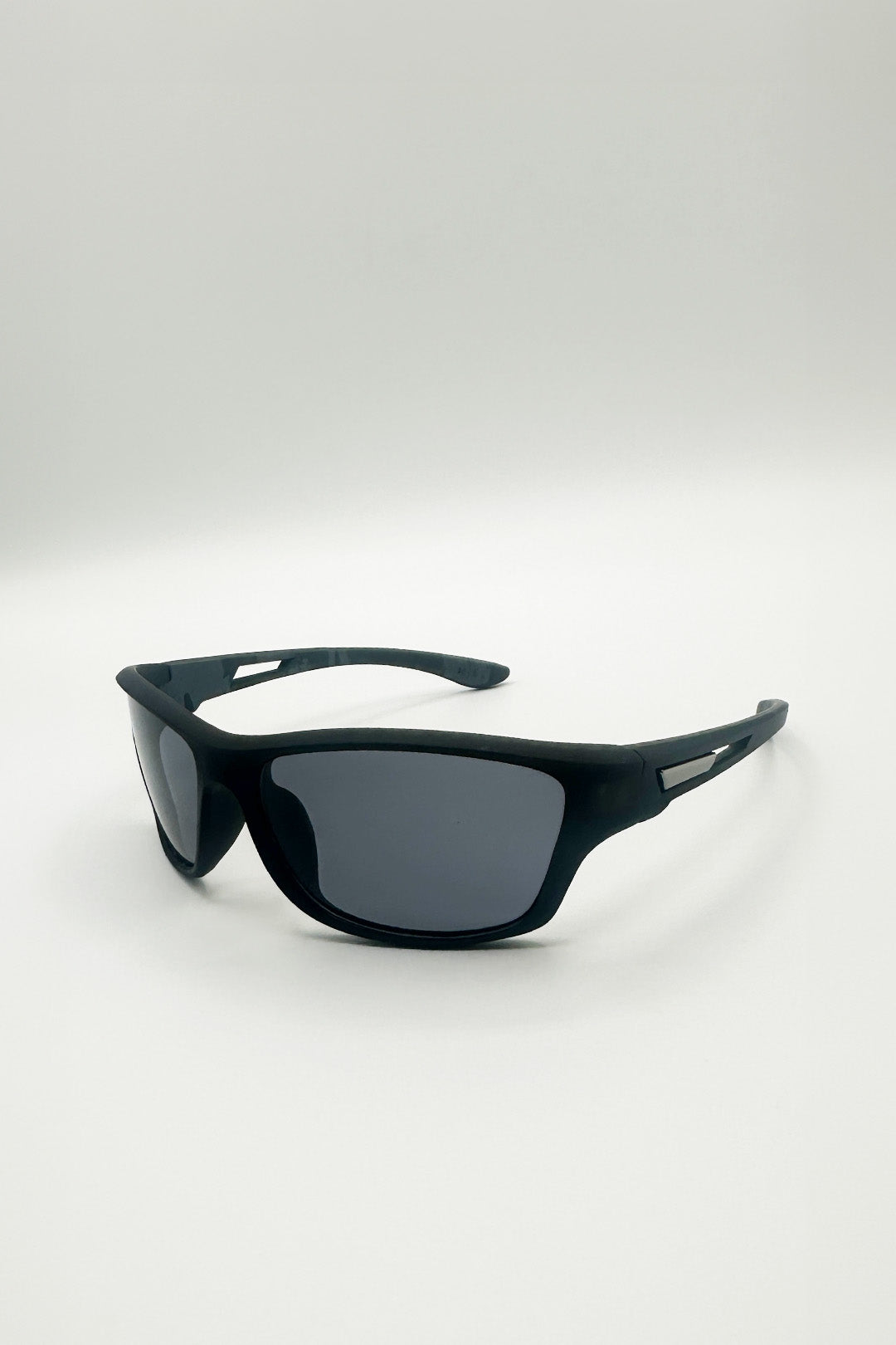 Wraparound Sports Outdoor Sunglasses In Black