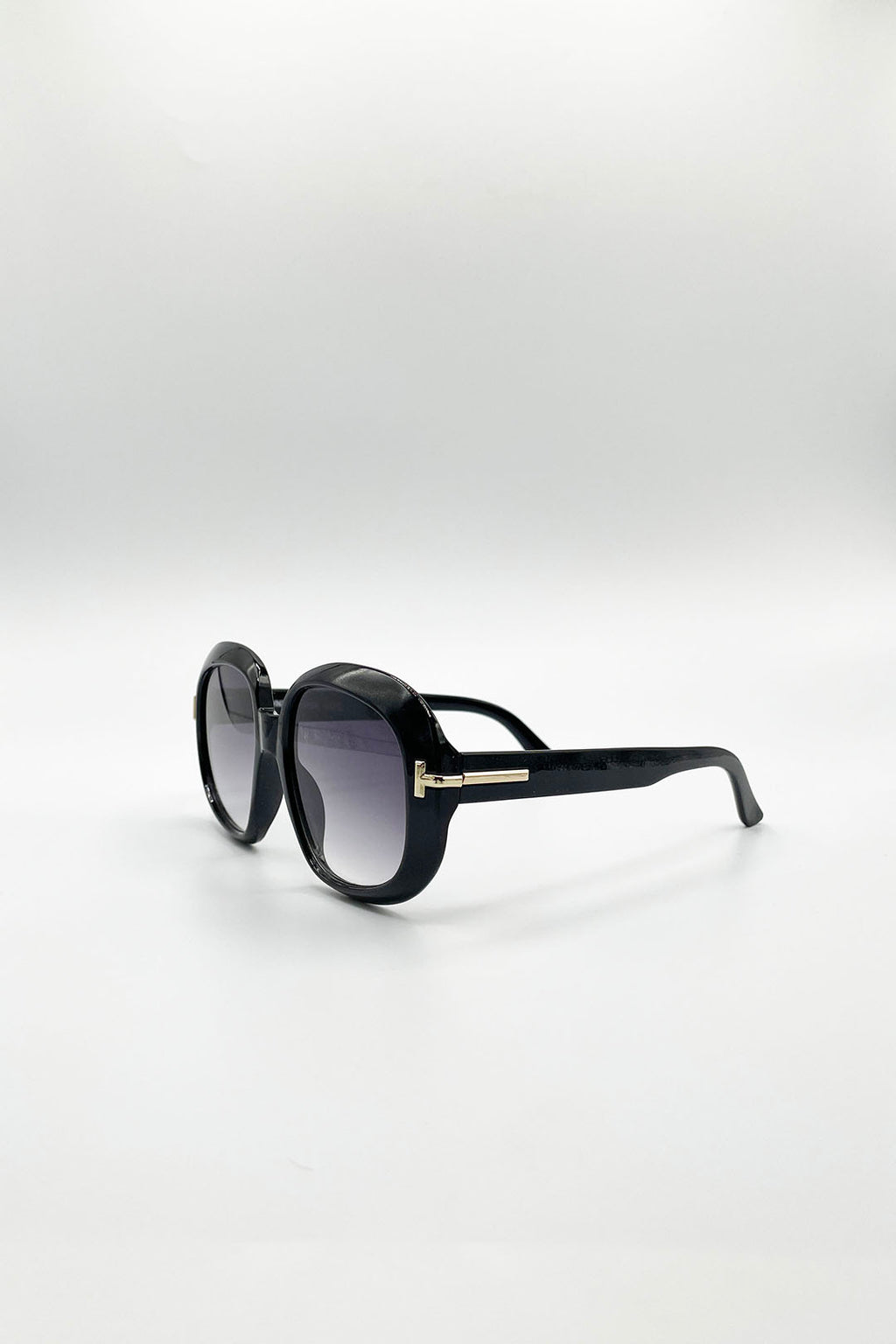 Bold Round Shape_Oversized In Black