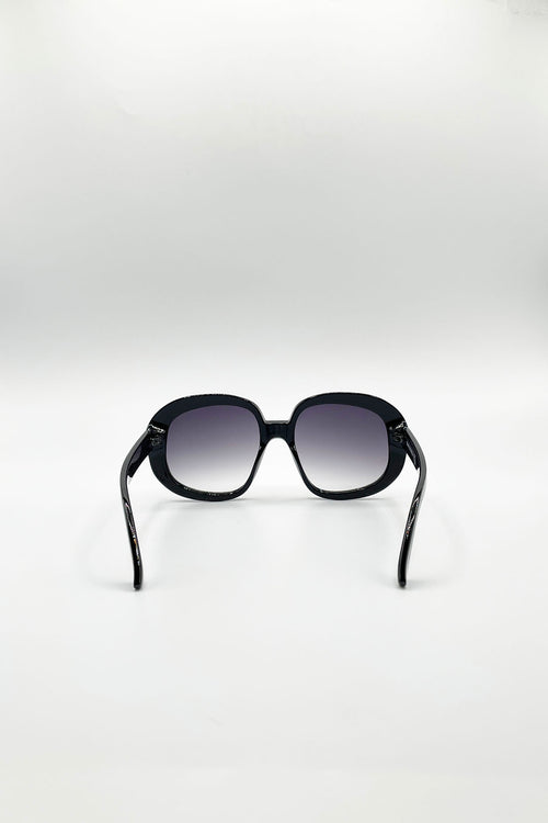 Bold Round Shape_Oversized In Black