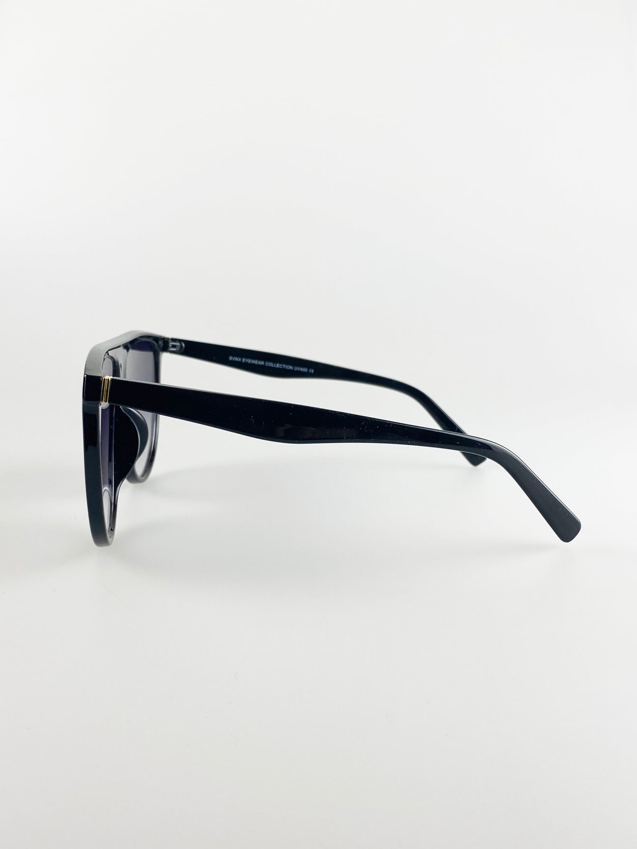 Black Shape_Oversized with Black Ombre Lenses