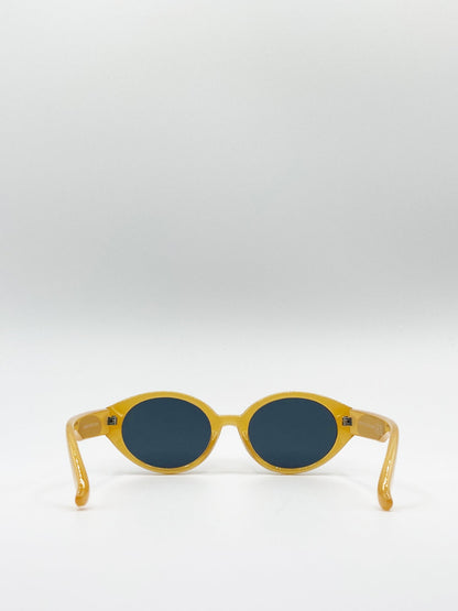 Oval Plastic Frame Sunglasses