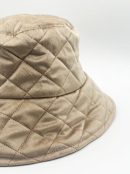 Quilted Bucket Hat in Beige