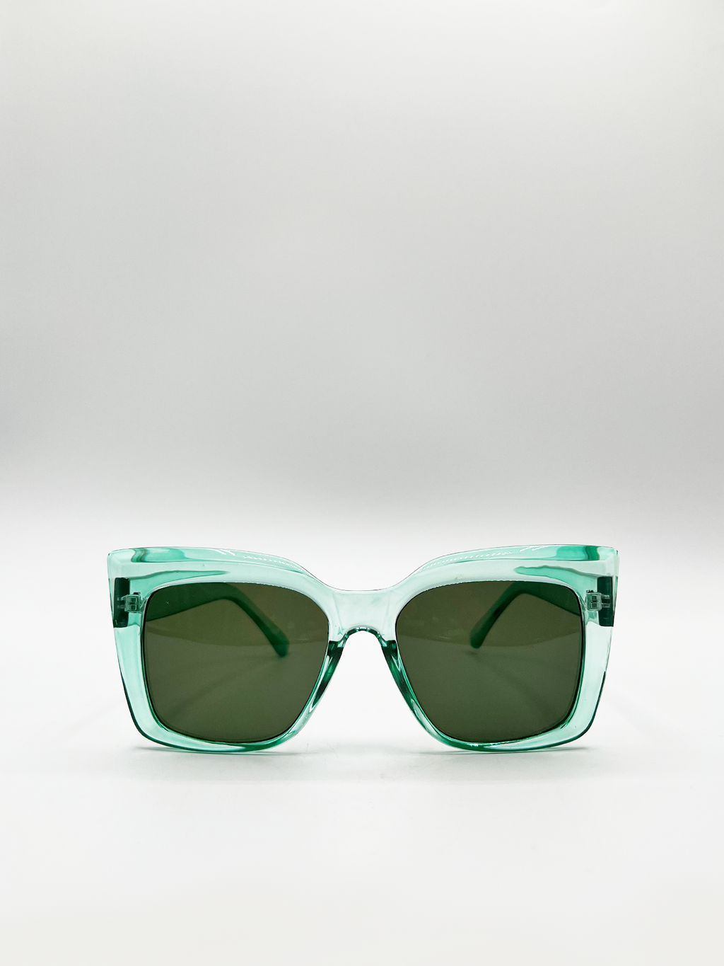 Green Angular Shape_Oversized Cat Eye Sunglasses