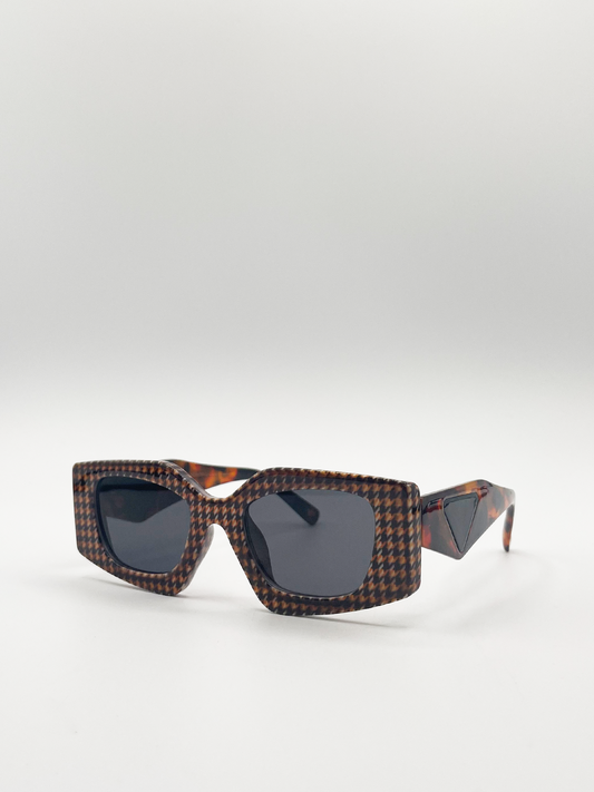 Angular sunglasses in multi