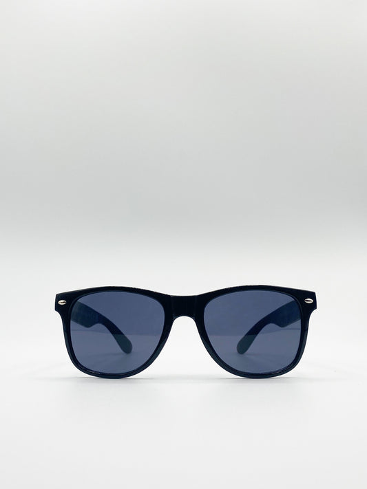 Classic Wayfarer Sunglasses In Black