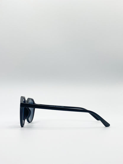 Black Smoke Lense Classic Preppy Sunglasses With Key Hole Nosebridge