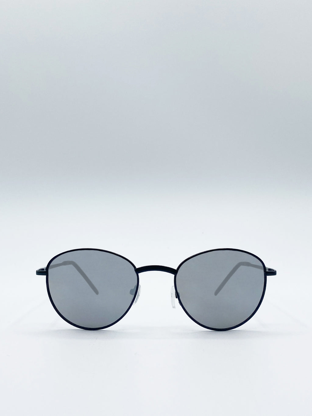 Classic Round Sunglasses In Matte Black With Silver Mirror Lenses